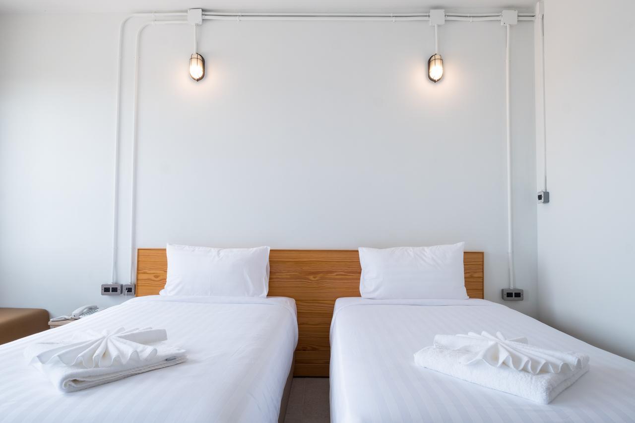 S.22 Hotel Suratthani Сураттхани Экстерьер фото